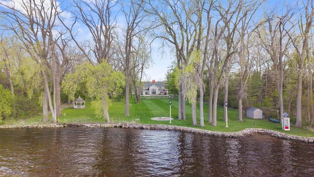 5100 STREICH LANE, Oshkosh, WI 54902