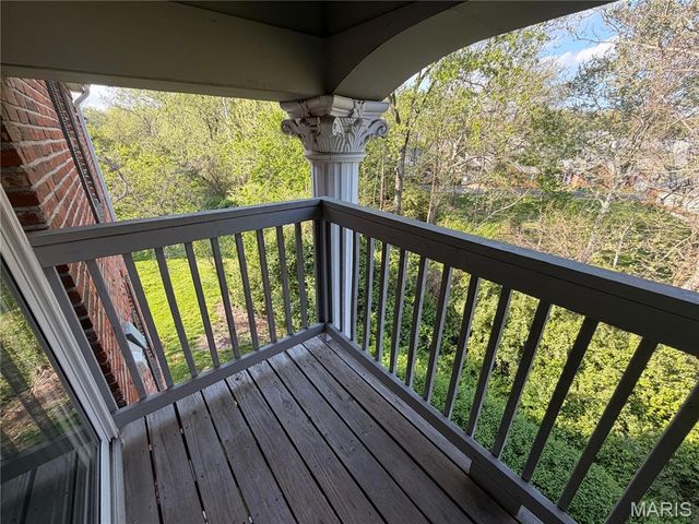 7409 Triwoods Drive I, St Louis, MO 63119