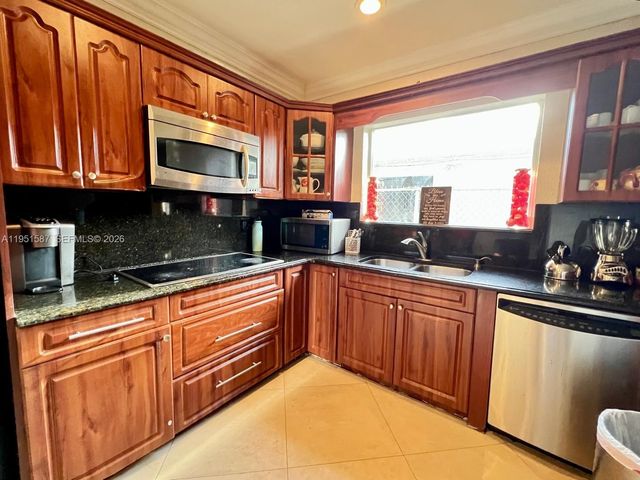 3105 SW 13th Street, Fort Lauderdale, FL 33312