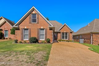 435 Fairway Oaks Drive, Hernando, MS 38632