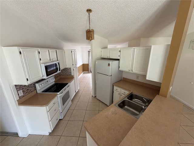 8061 WINDY HILL WAY, Orlando, FL 32818