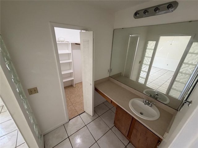 8061 WINDY HILL WAY, Orlando, FL 32818