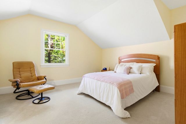 501 Canton St, Westwood, MA 02090