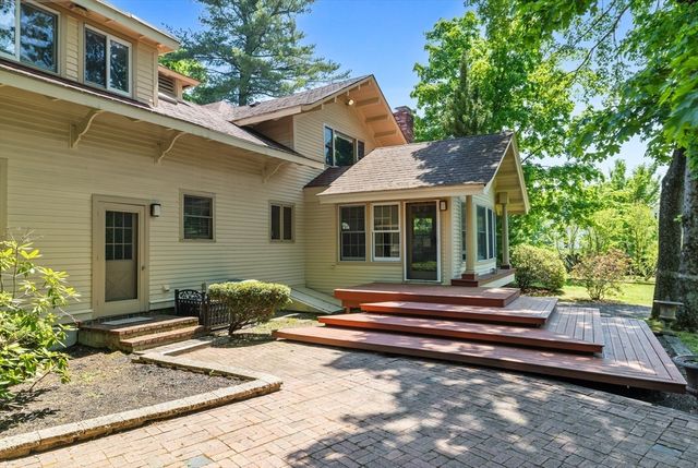501 Canton St, Westwood, MA 02090