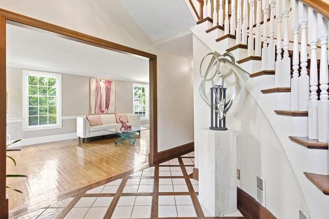 501 Canton St, Westwood, MA 02090
