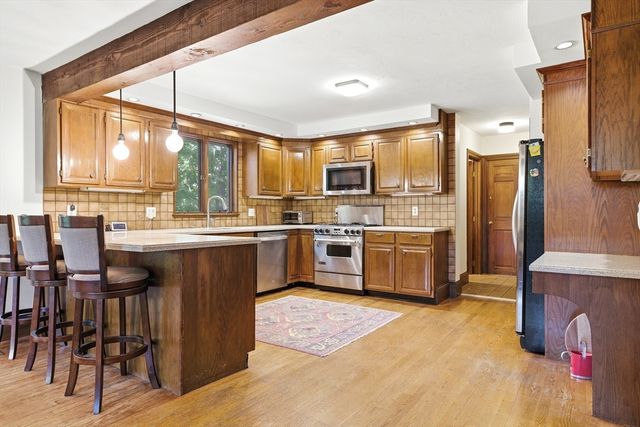 501 Canton St, Westwood, MA 02090