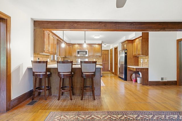 501 Canton St, Westwood, MA 02090
