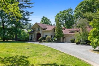 501 Canton St, Westwood, MA 02090