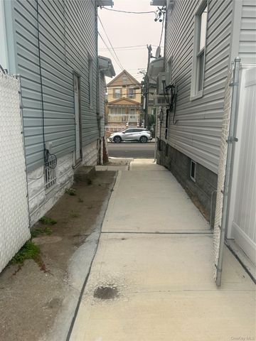 8906 Avenue L, Brooklyn, NY 11236