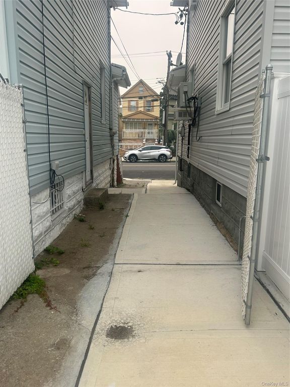 8906 Avenue L, Brooklyn, NY 11236 — photo 3