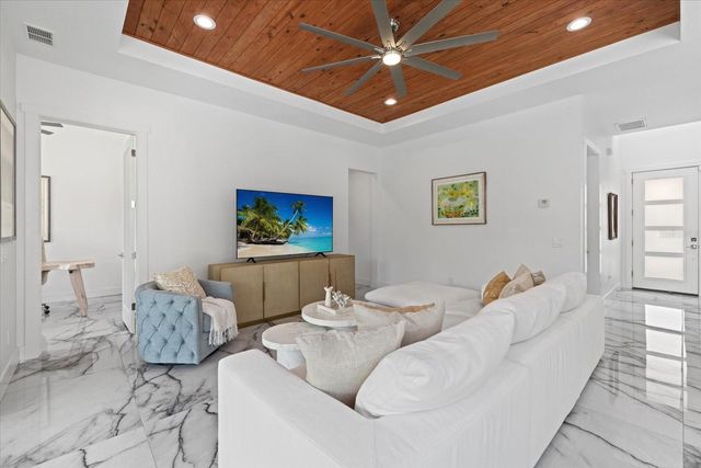 811 30TH COURT E, Bradenton, FL 34208