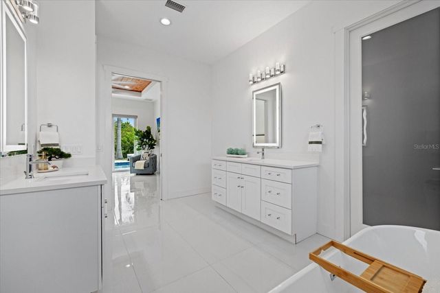 811 30TH COURT E, Bradenton, FL 34208