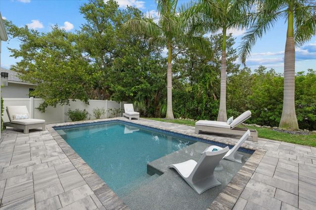 811 30TH COURT E, Bradenton, FL 34208