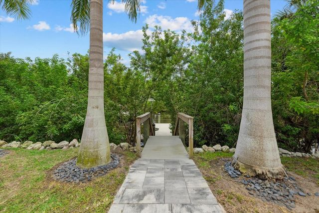 811 30TH COURT E, Bradenton, FL 34208