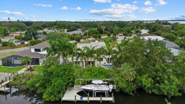 811 30TH COURT E, Bradenton, FL 34208