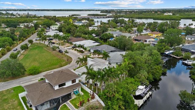 811 30TH COURT E, Bradenton, FL 34208