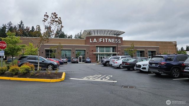 19832 Highway 99, Lynnwood, WA 98036