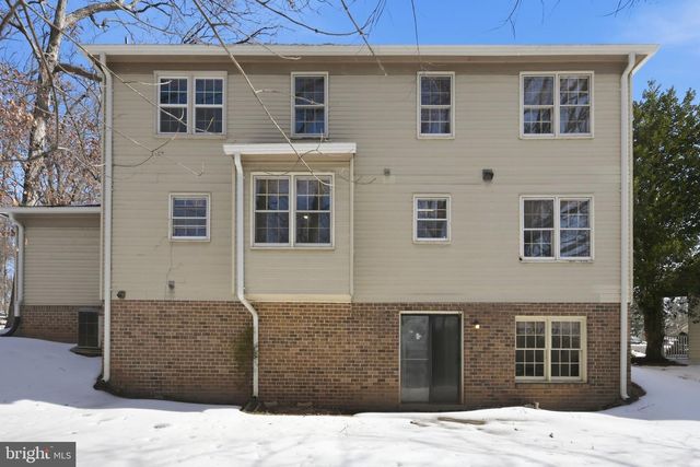 11844 DINWIDDIE DR, Rockville, MD 20852