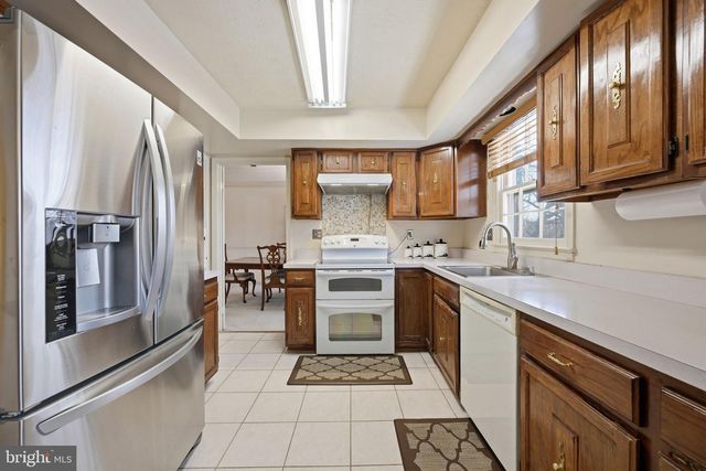 11844 DINWIDDIE DR, Rockville, MD 20852