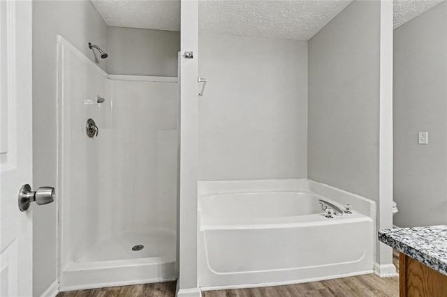 411 Crested View Drive, Loganville, GA 30052