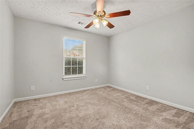 411 Crested View Drive, Loganville, GA 30052