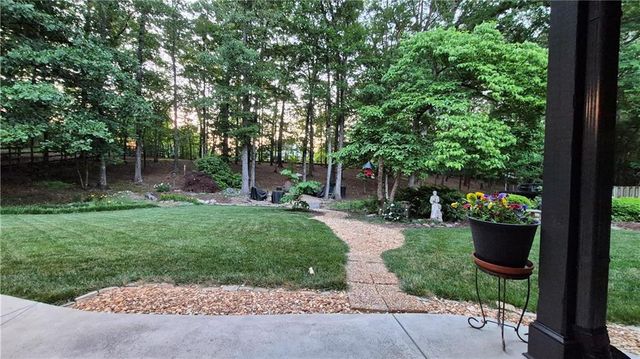 160 Carmel Ridge Road, Canton, GA 30114