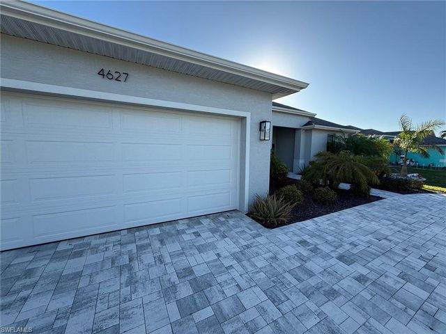 4627 Agualinda BLVD, Cape Coral, FL 33914