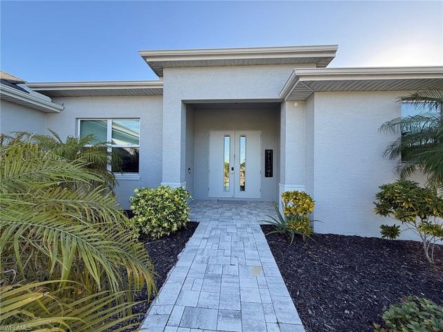4627 Agualinda BLVD, Cape Coral, FL 33914