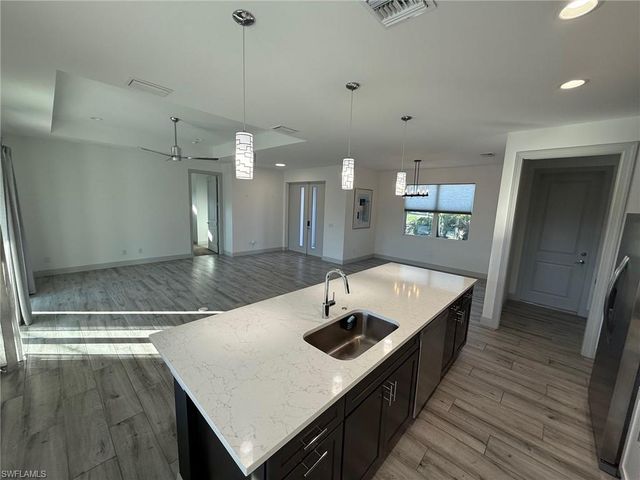 4627 Agualinda BLVD, Cape Coral, FL 33914