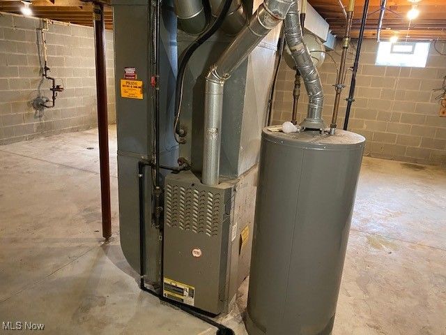 515 Flamos Circle NE, Canton, OH 44704