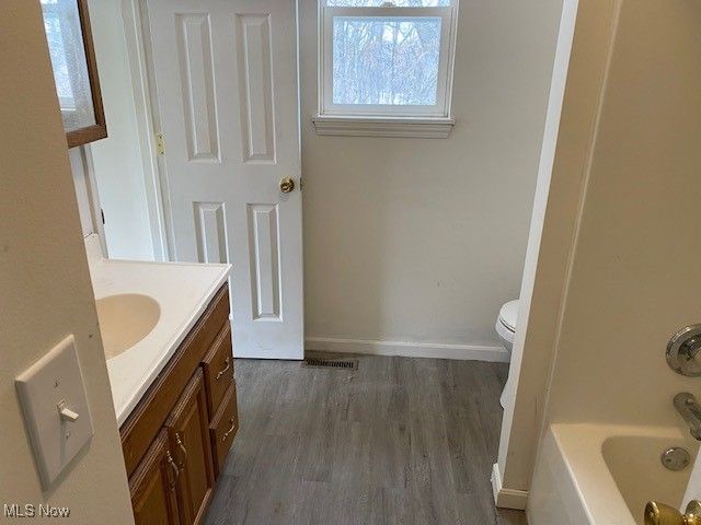 515 Flamos Circle NE, Canton, OH 44704