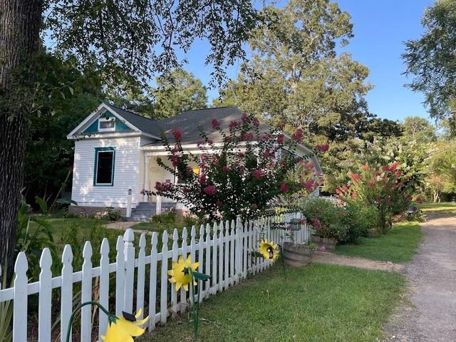 19018 Veterans Road, Magnolia, TX 77355