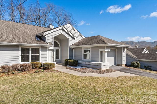 100 Meadowind Court, Waynesville, NC 28786