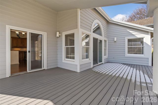 100 Meadowind Court, Waynesville, NC 28786