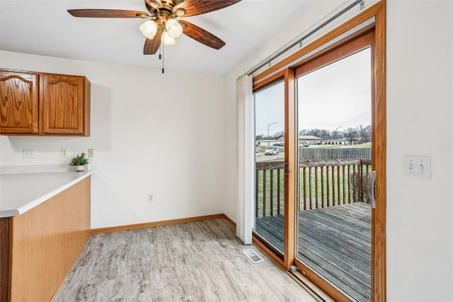 400 S 8th Court 16, Indianola, IA 50125