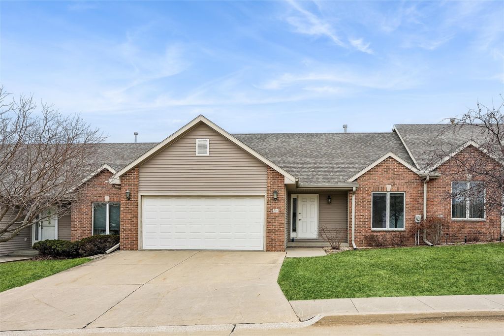 400 S 8th Court 16, Indianola, IA 50125