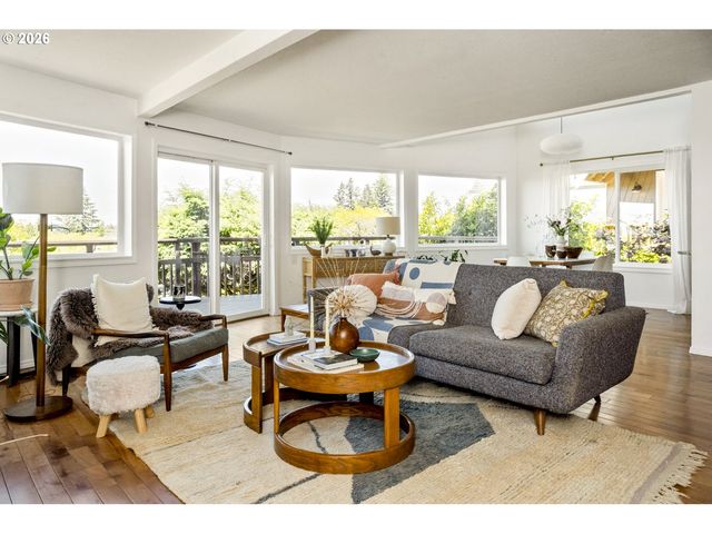 11543 Se FLAVEL St, Portland, OR 97266