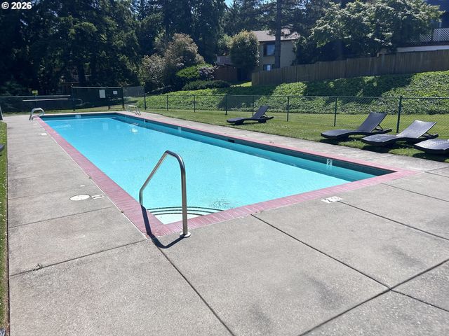 11543 Se FLAVEL St, Portland, OR 97266