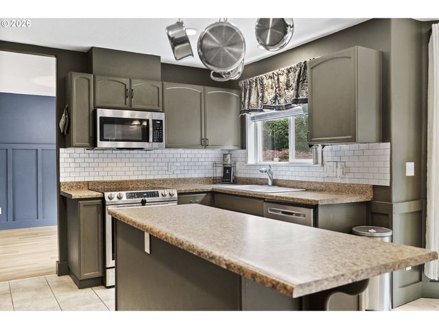 4505 Se 33RD Ct, Gresham, OR 97080