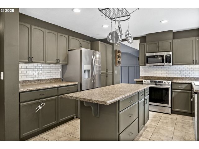 4505 Se 33RD Ct, Gresham, OR 97080