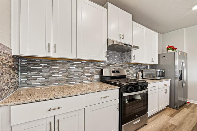 3615 Zilker Ln, Texas City, TX 77591