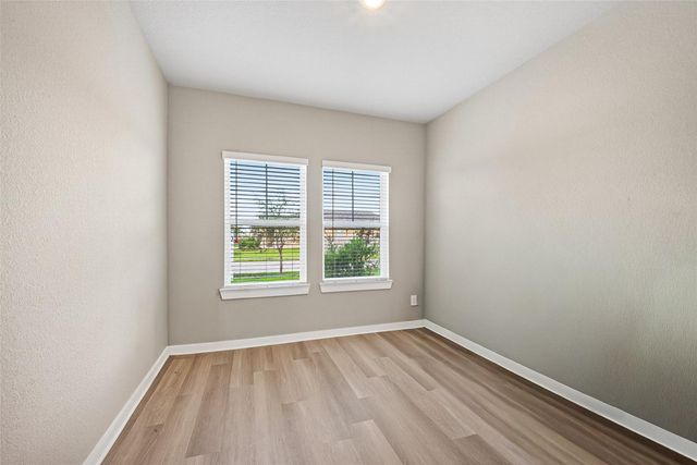 3615 Zilker Ln, Texas City, TX 77591