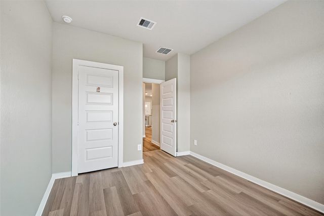 3615 Zilker Ln, Texas City, TX 77591