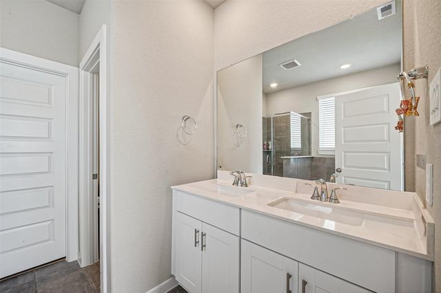 3615 Zilker Ln, Texas City, TX 77591
