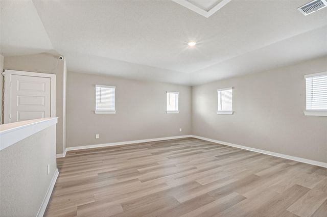 3615 Zilker Ln, Texas City, TX 77591