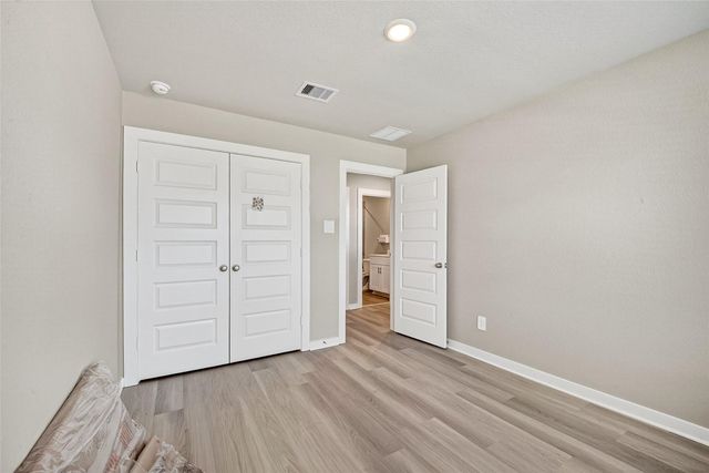 3615 Zilker Ln, Texas City, TX 77591