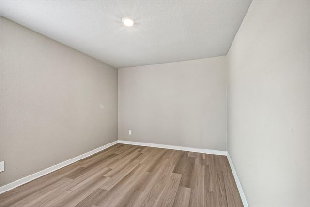 3615 Zilker Ln, Texas City, TX 77591
