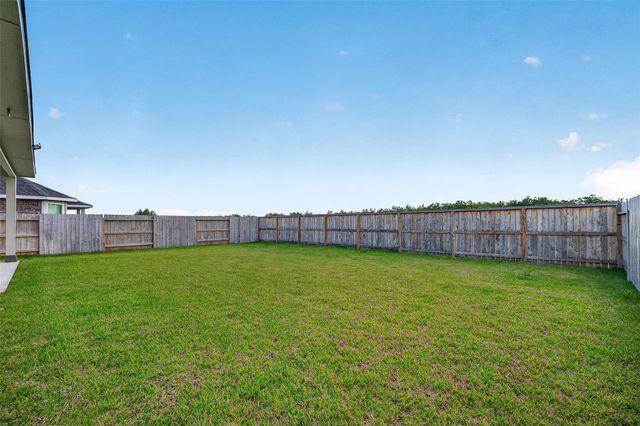 3615 Zilker Ln, Texas City, TX 77591