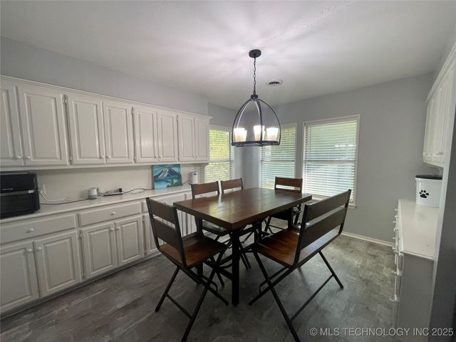 1418 3rd Avenue SW, Ardmore, OK 73401