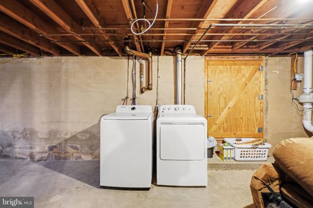 915 FORGE ROAD, Carlisle, PA 17015